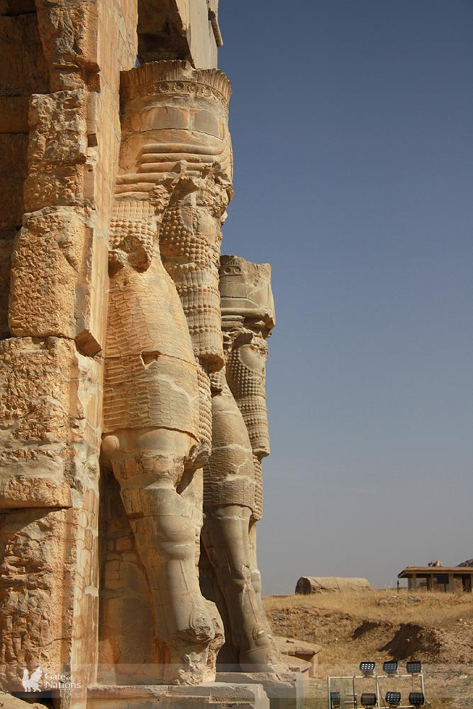 The Welcoming Gate of All Nations in Persepolis - German-Iranian Tour Operator & Travel Agency