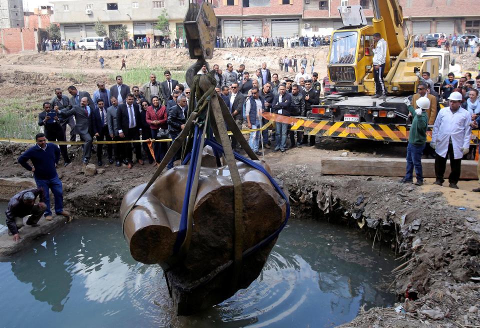 Giant 3,000-Year-Old Statue Of Pharaoh Ramses II Found Buried In A Cairo Slum - Mnews