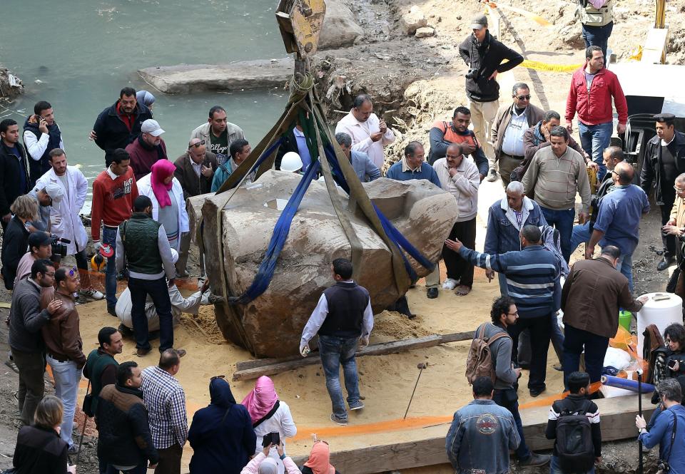 Giant 3,000-Year-Old Statue Of Pharaoh Ramses II Found Buried In A Cairo Slum - Mnews