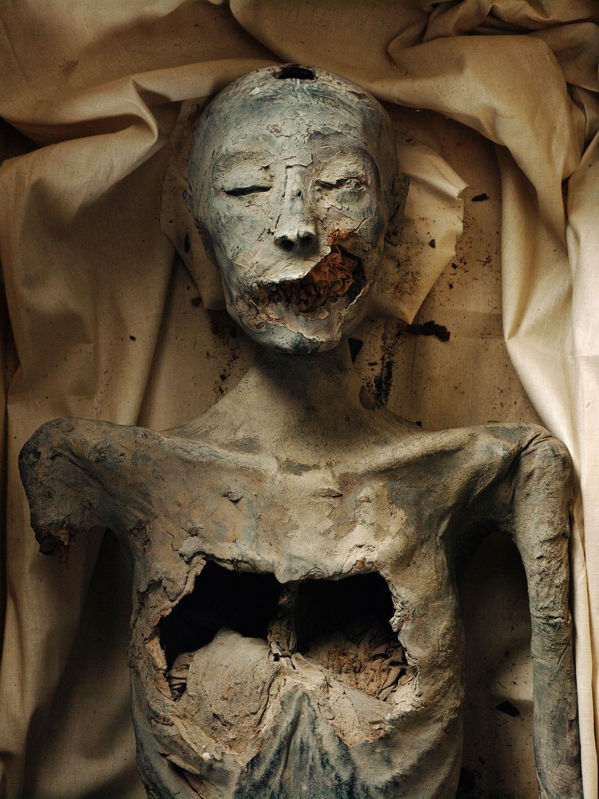 TUT’S MOTHER TUT’S MOTHER