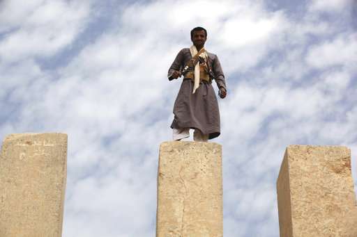 Ancient temple left neglected as Yemen war threatens history