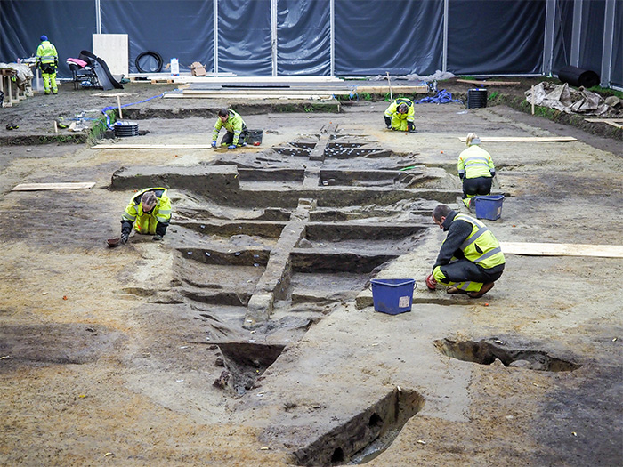 Ship shape: Viking burial found