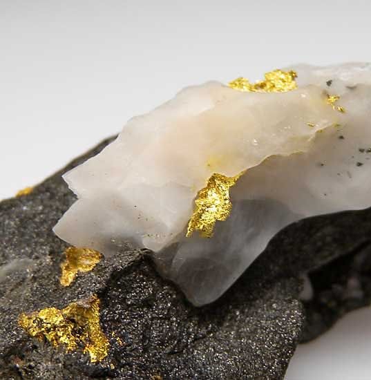 Gold Production in Brazil Throughout History - News
