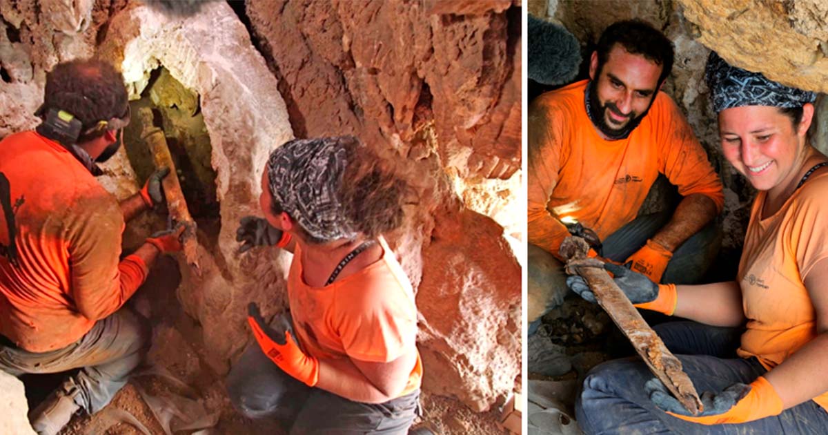 Four ‘excellently preserved’ 1,900-year-old Roman swords discovered inside dead Sea cave - Mnews