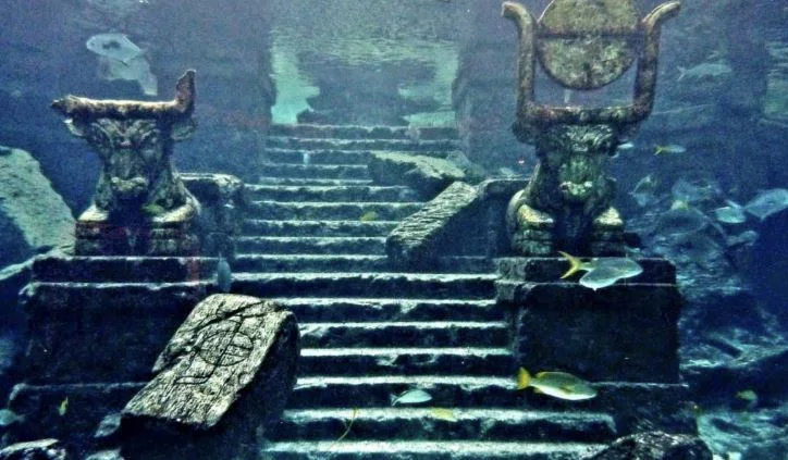 After 1,200 Years, the Ancient Egyptian City of Heracleion, Known as the Lost City of Heracleion, Has Been Found and Explored Underwater. ‎