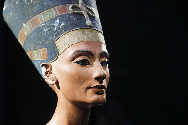 The historical records abruptly lost any trace of Queen Nefertiti’s existence in 1336 BC