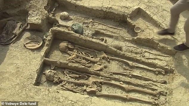 1,500-Year-Old Crypt of rich warrior buried with wife and children discovered in Ancient Russian City - T-News