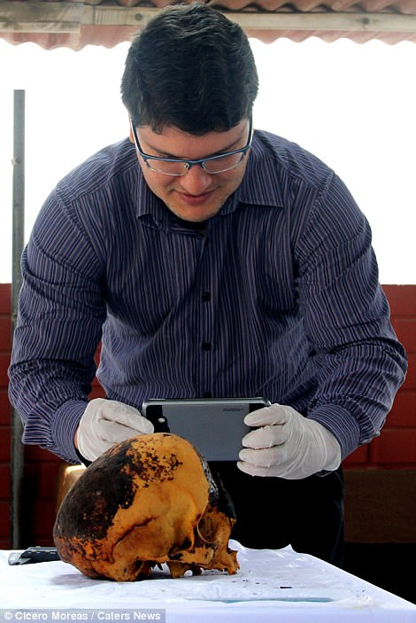 Face of the Lady with the Four Brooches, a Peruvian noble in the gender-equal Caral civilisation, is revealed with a reconstruction of her 4,500-year-old skull - T-News