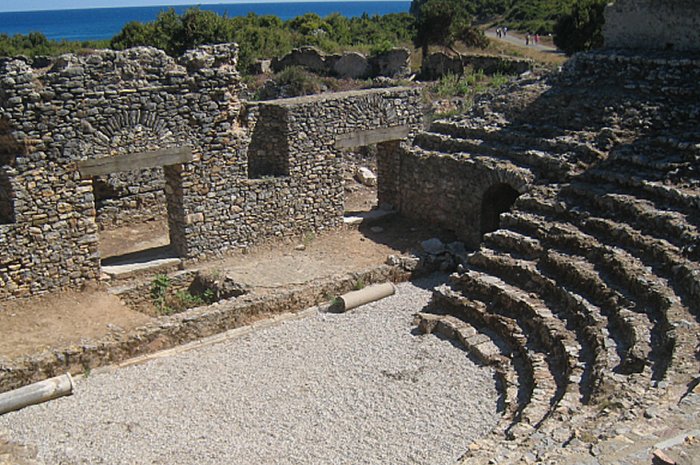 An ancient female statue from the Roman era, dating back 1,800 years, has been discovered in Anemurium, Turkiye