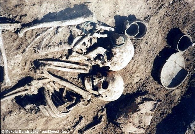 Ukraine woman buried ALIVE with dead husband found 3000 years later 