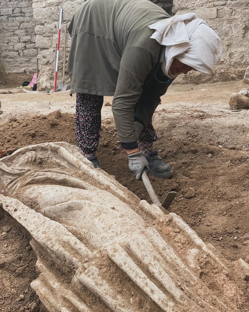 A Dancing Muses statue 2175 years old was found in the ancient city of Stratonikeia, known as the city of eternal loves