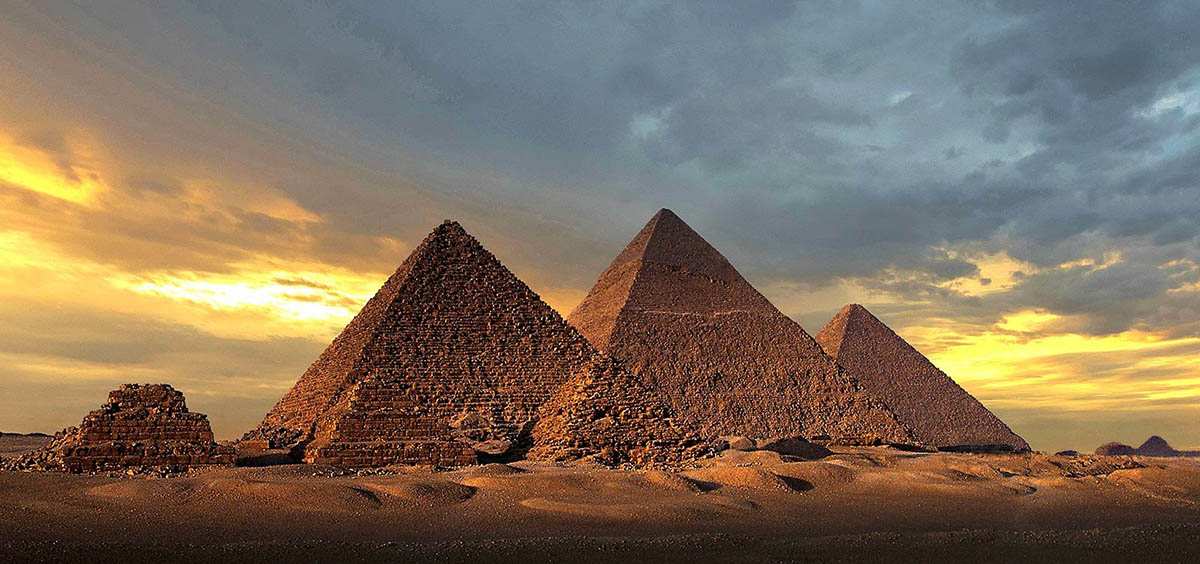 How Long Did It Take to Build the Egyptian Pyramids?