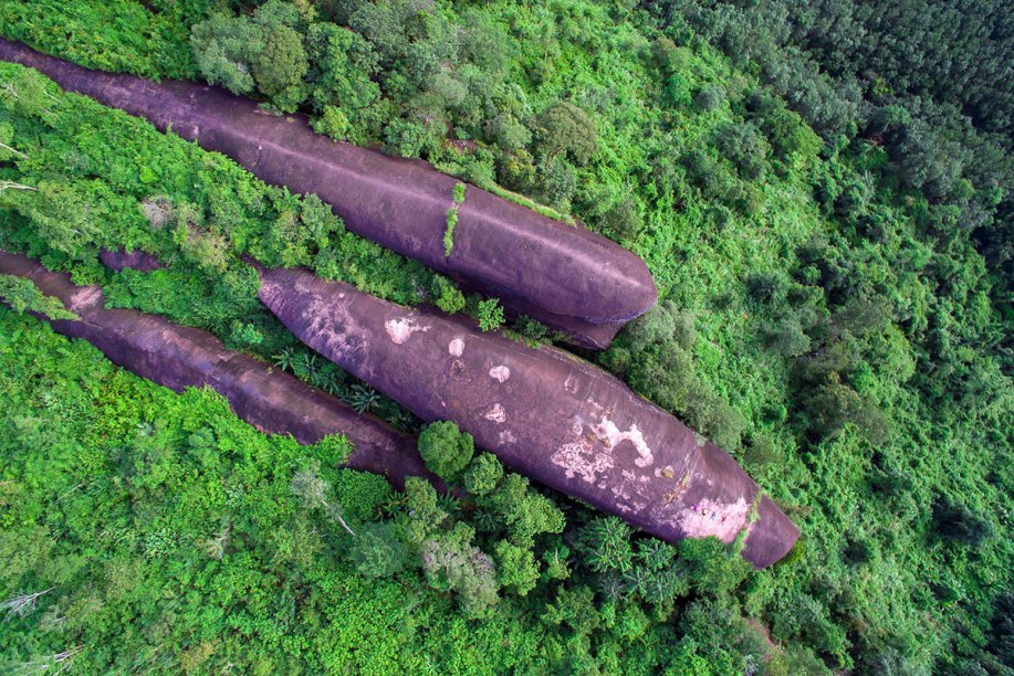 Hin Sam Wan, also known as Three Whale Rock